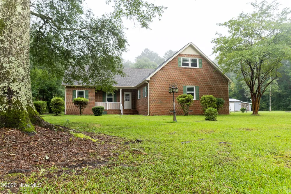 55 Wyche Mews Hallsboro, NC 28442