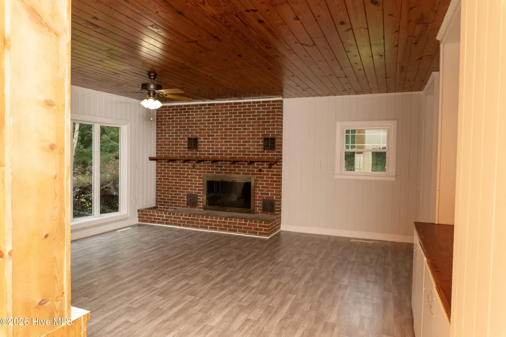 55 Wyche Mews Hallsboro, NC 28442