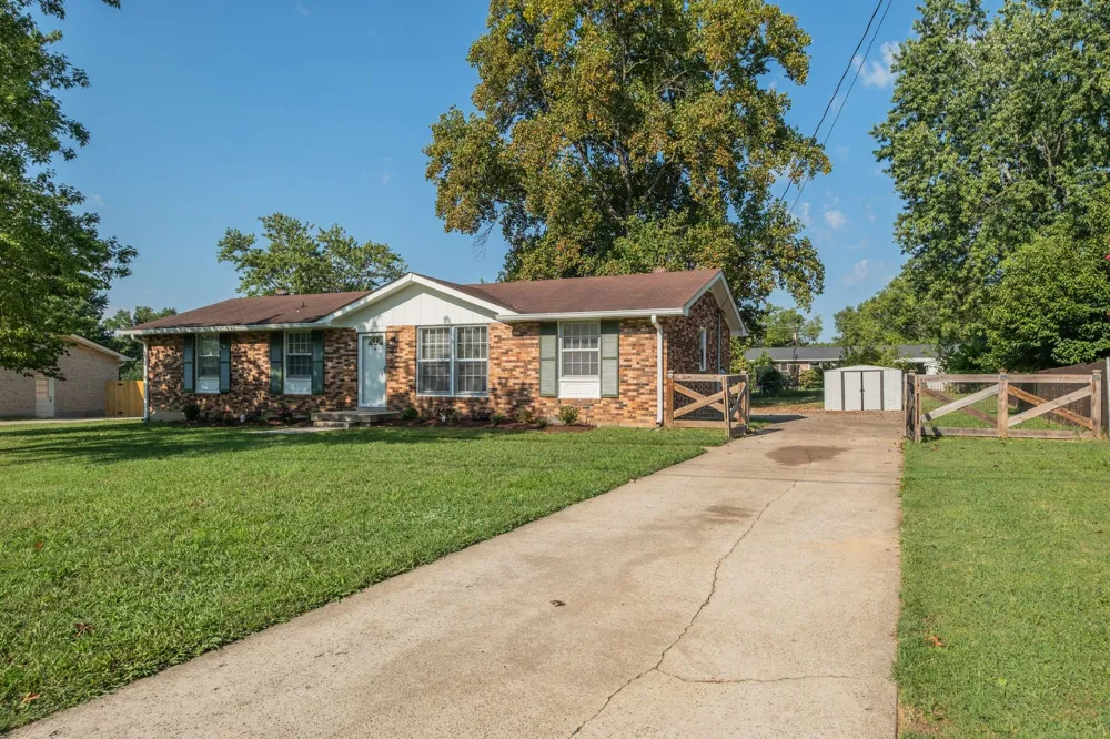 117 Greenyards Pl Hendersonville, TN 37075