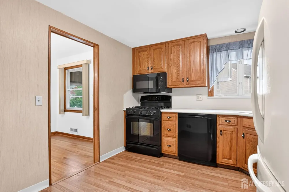 124 Kamm Avenue South River, NJ 08882