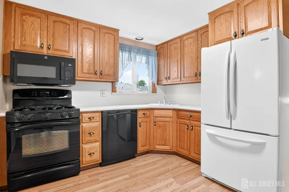124 Kamm Avenue South River, NJ 08882
