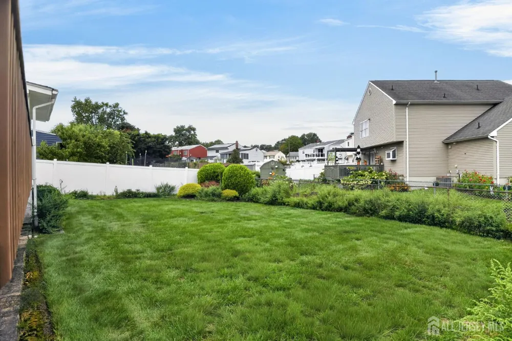 124 Kamm Avenue South River, NJ 08882