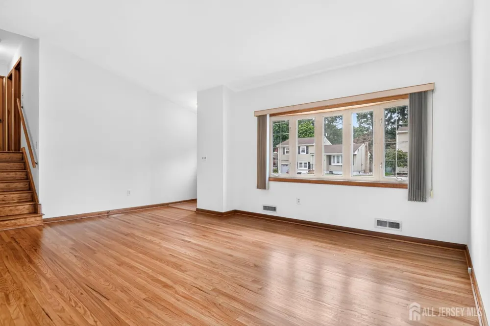 124 Kamm Avenue South River, NJ 08882