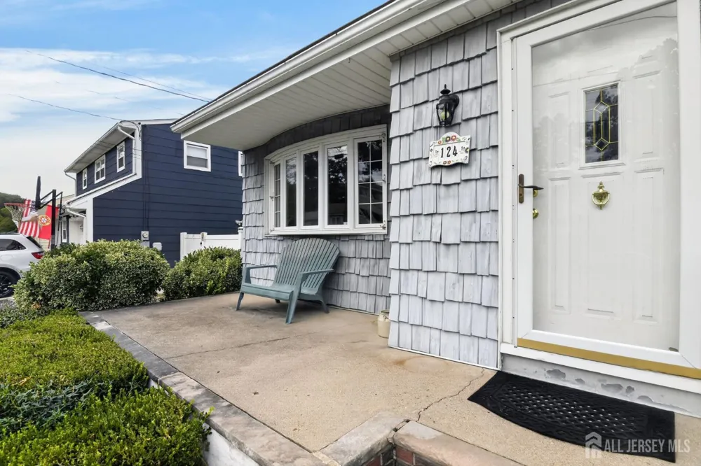 124 Kamm Avenue South River, NJ 08882