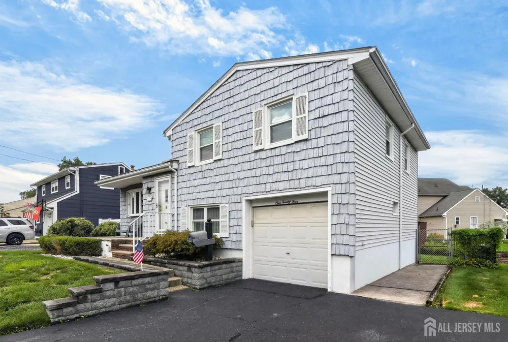 124 Kamm Avenue South River, NJ 08882