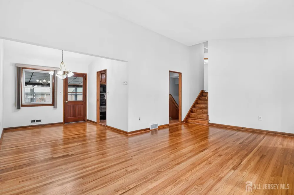 124 Kamm Avenue South River, NJ 08882