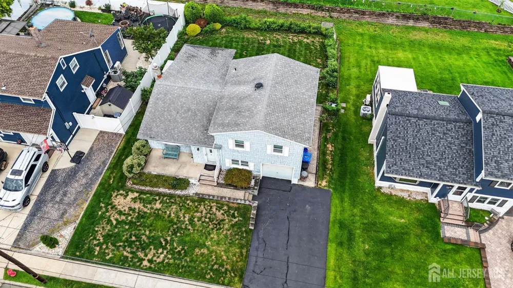 124 Kamm Avenue South River, NJ 08882