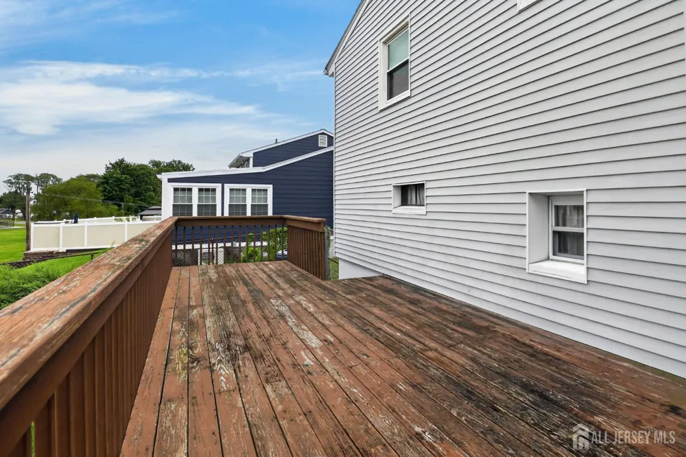 124 Kamm Avenue South River, NJ 08882