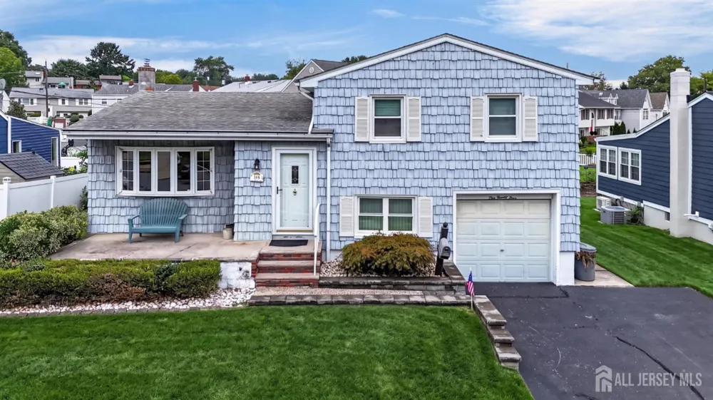 124 Kamm Avenue South River, NJ 08882