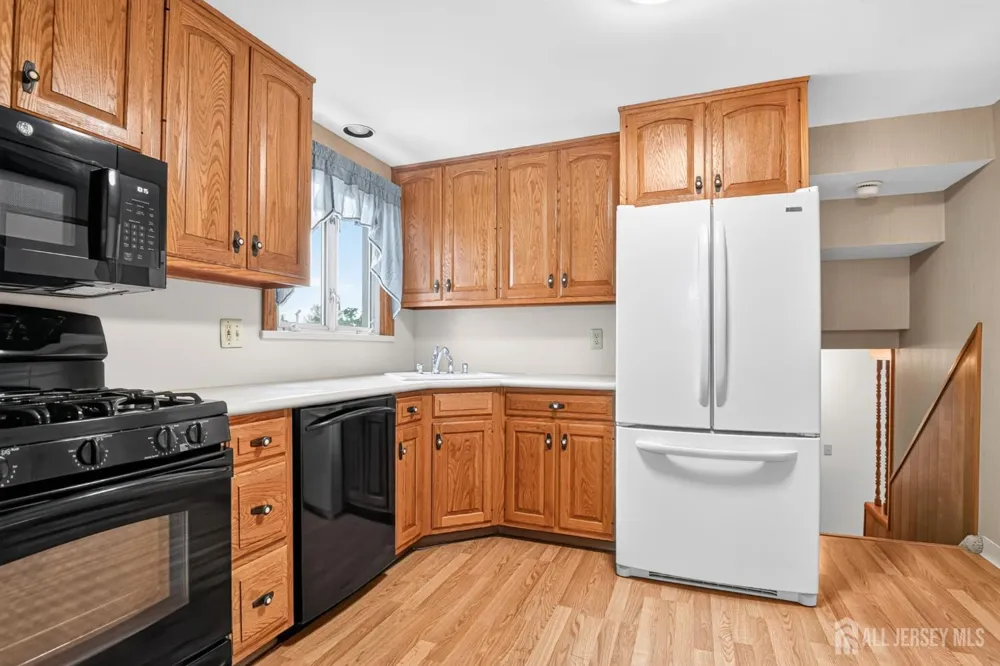 124 Kamm Avenue South River, NJ 08882