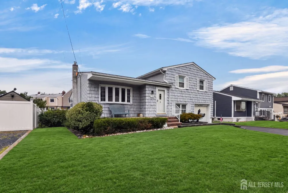 124 Kamm Avenue South River, NJ 08882