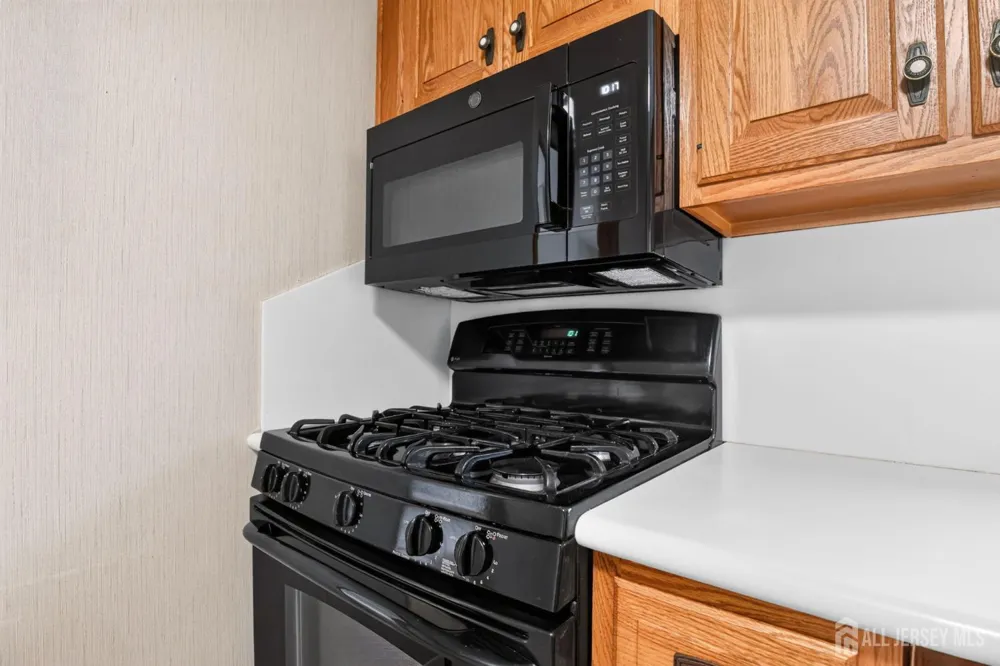 124 Kamm Avenue South River, NJ 08882