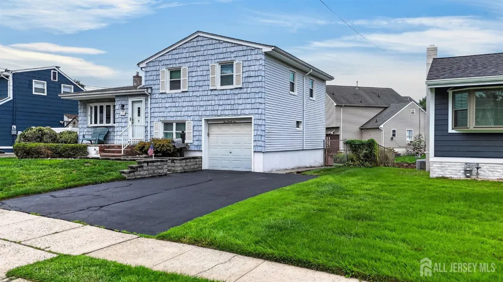 124 Kamm Avenue South River, NJ 08882