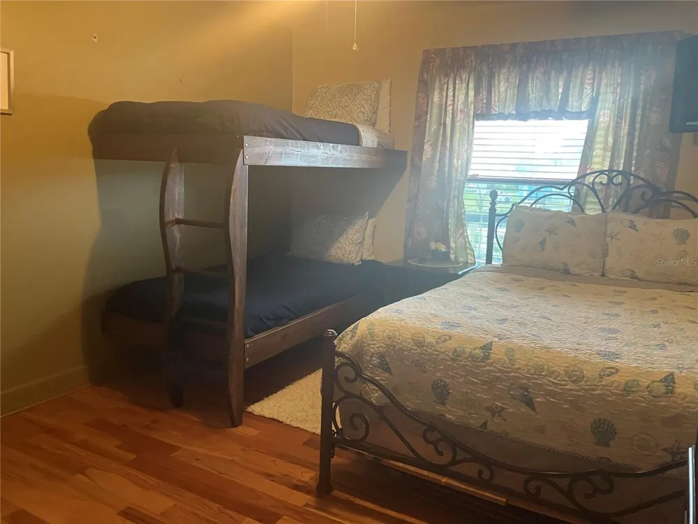 5361 CIRCLE DRIVE Weeki Wachee, FL 34607