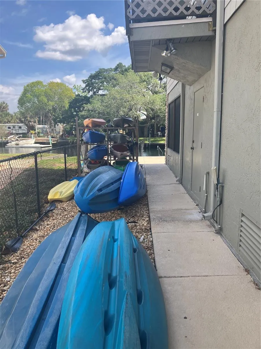 5361 CIRCLE DRIVE Weeki Wachee, FL 34607