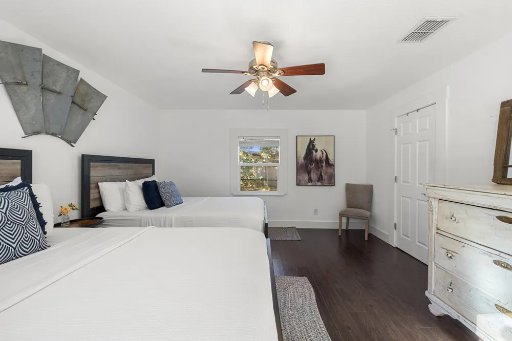 102 Ranchview Drive Johnson City, TX 78636