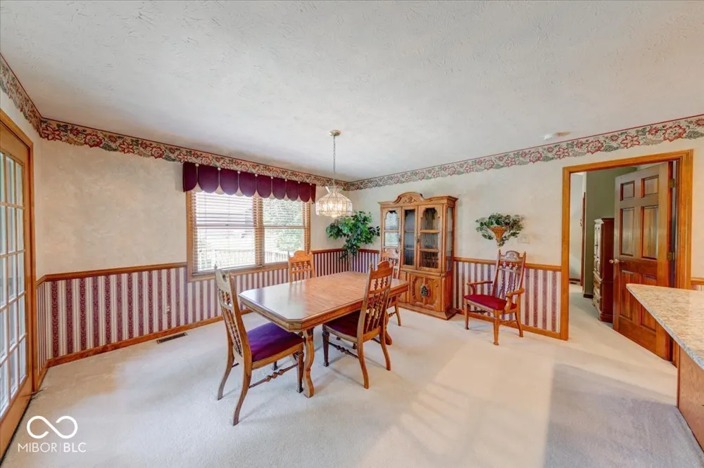 671 Brook Drive Greenwood, IN 46143
