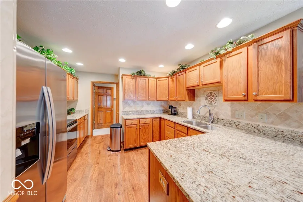 671 Brook Drive Greenwood, IN 46143