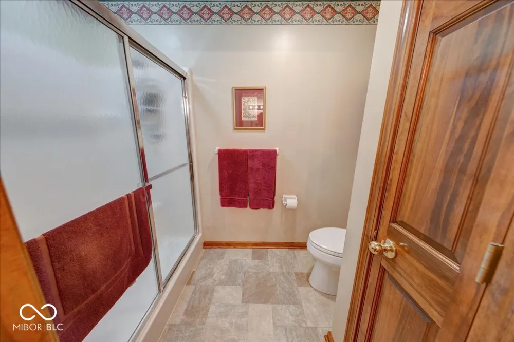 671 Brook Drive Greenwood, IN 46143