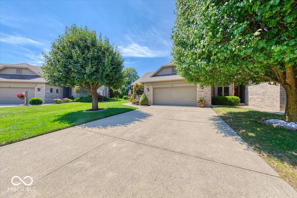 671 Brook Drive Greenwood, IN 46143