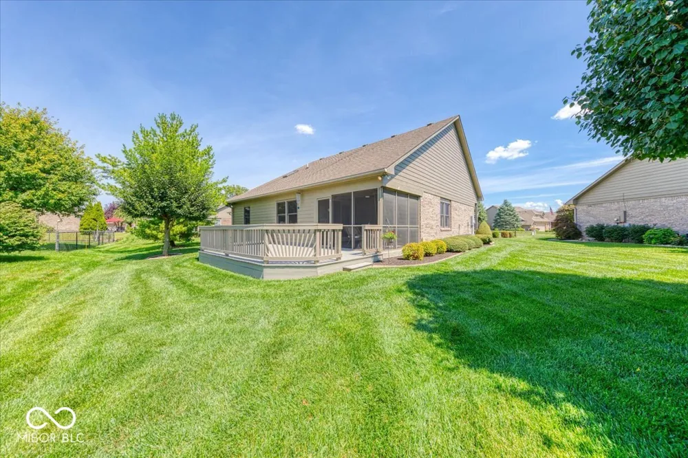671 Brook Drive Greenwood, IN 46143