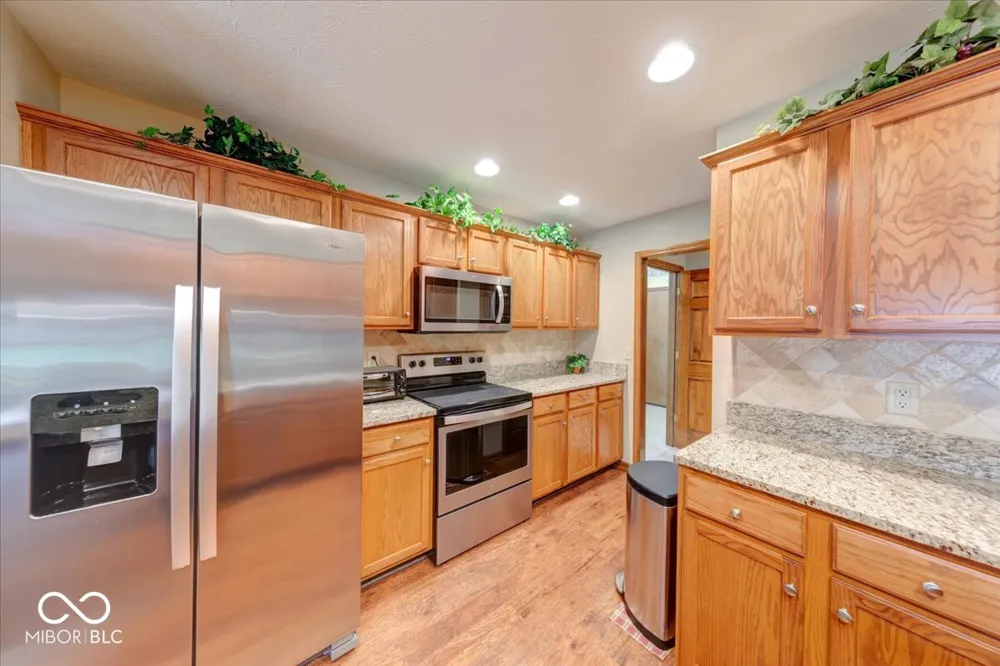 671 Brook Drive Greenwood, IN 46143