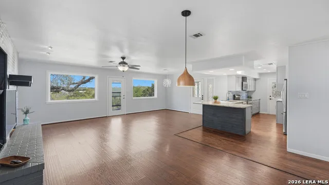 1268 LAKESIDE DR W Canyon Lake, TX 78133