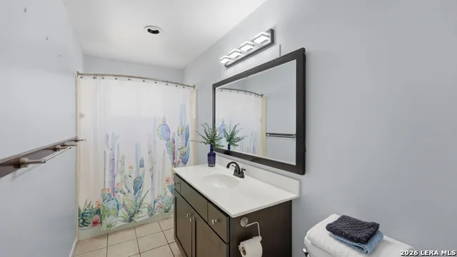 1268 LAKESIDE DR W Canyon Lake, TX 78133