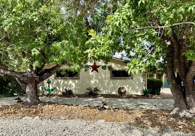 1268 LAKESIDE DR W Canyon Lake, TX 78133