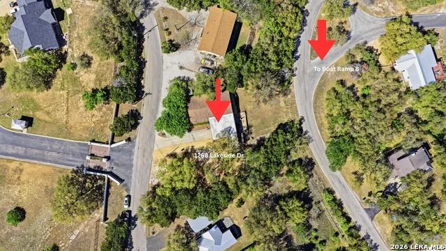 1268 LAKESIDE DR W Canyon Lake, TX 78133