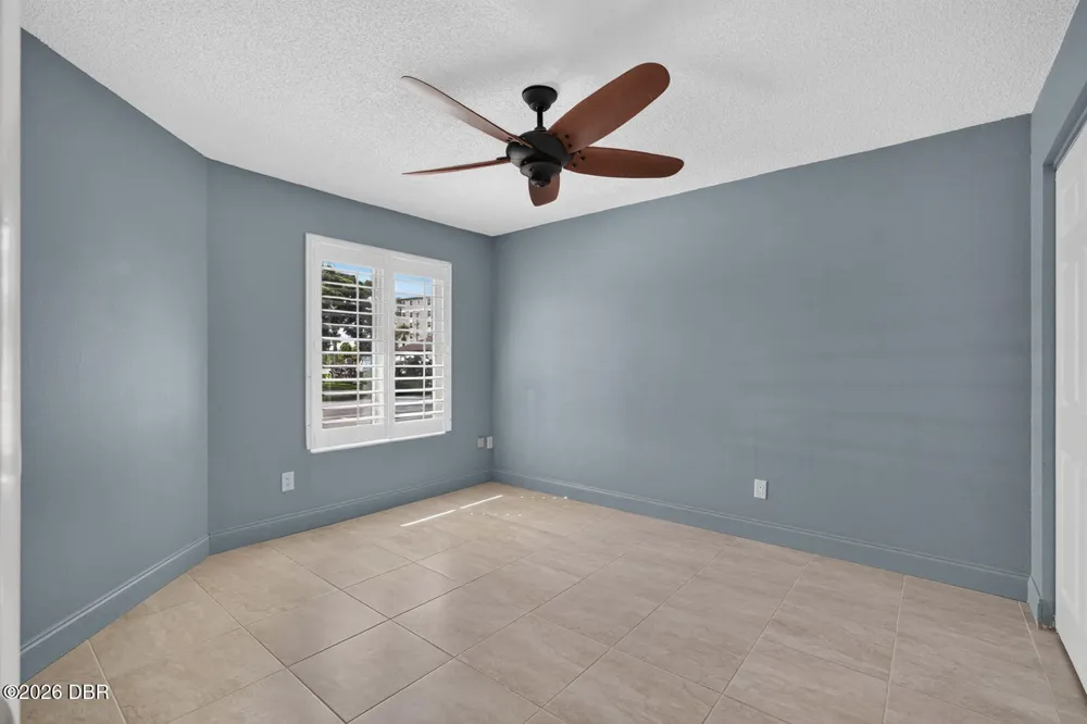 163 Breezeway Court New Smyrna Beach, FL 32169