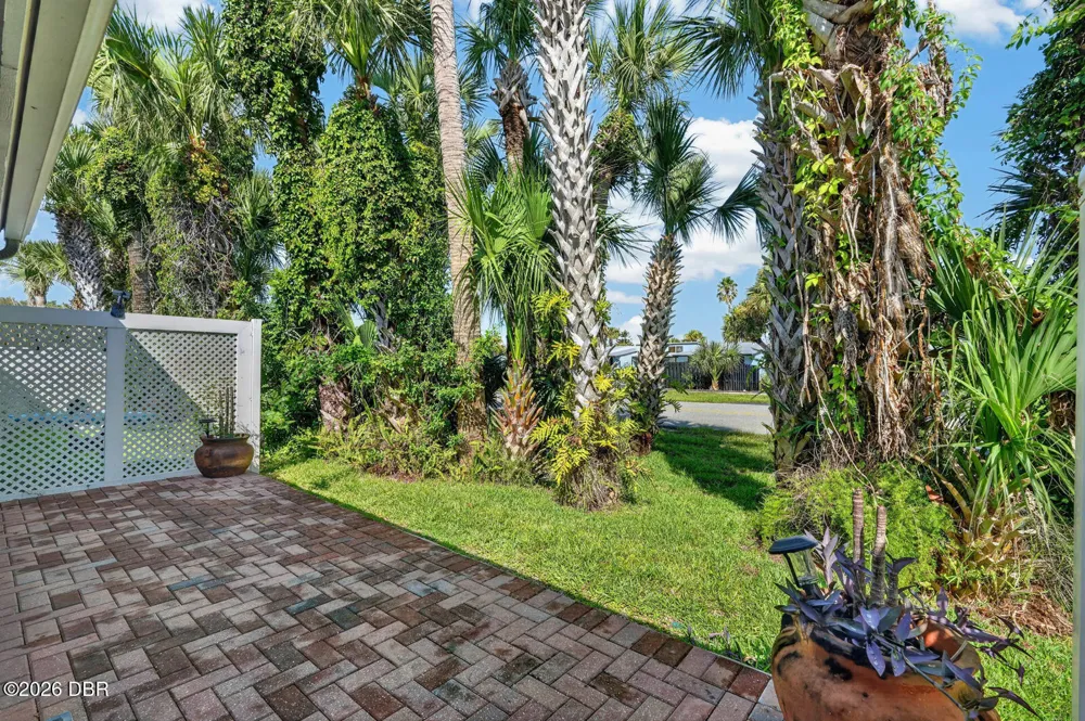 163 Breezeway Court New Smyrna Beach, FL 32169