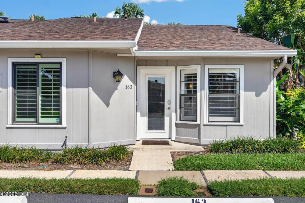 163 Breezeway Court New Smyrna Beach, FL 32169