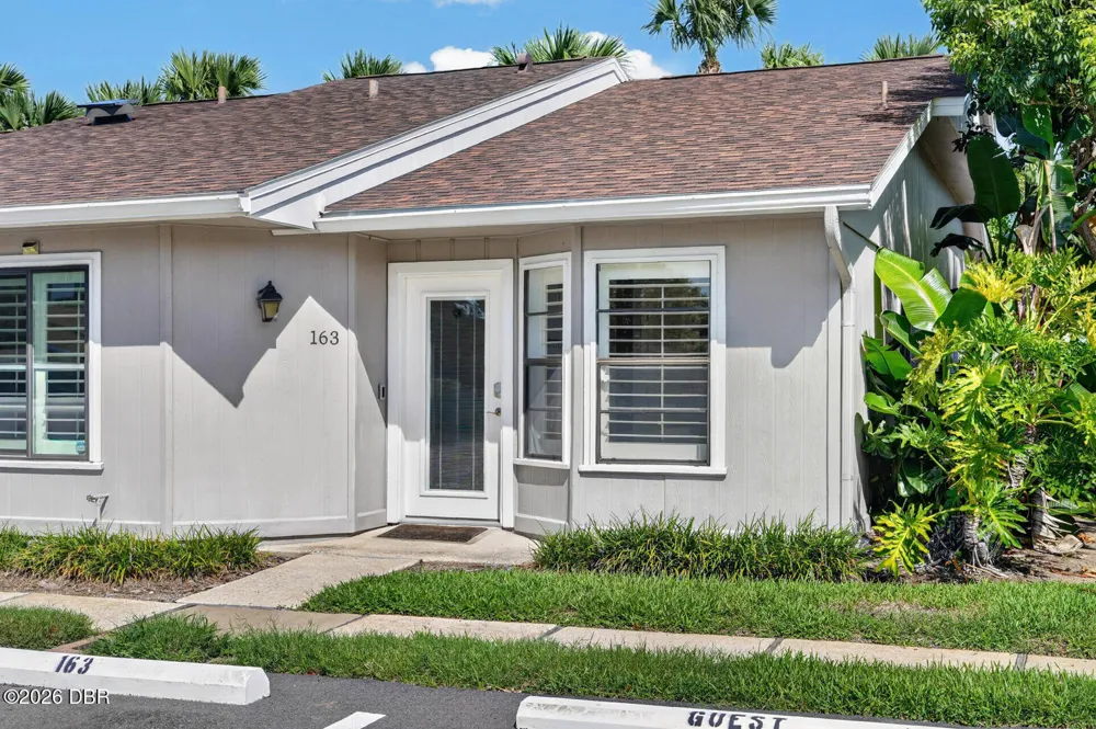 163 Breezeway Court New Smyrna Beach, FL 32169