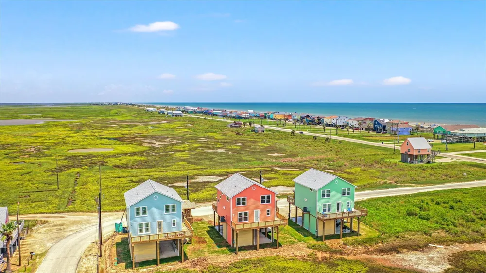 234 Bay Avenue Surfside Beach, TX 77541