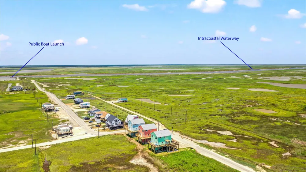 234 Bay Avenue Surfside Beach, TX 77541