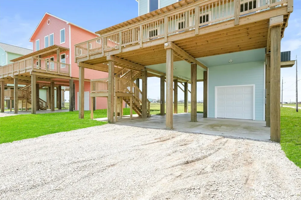 234 Bay Avenue Surfside Beach, TX 77541