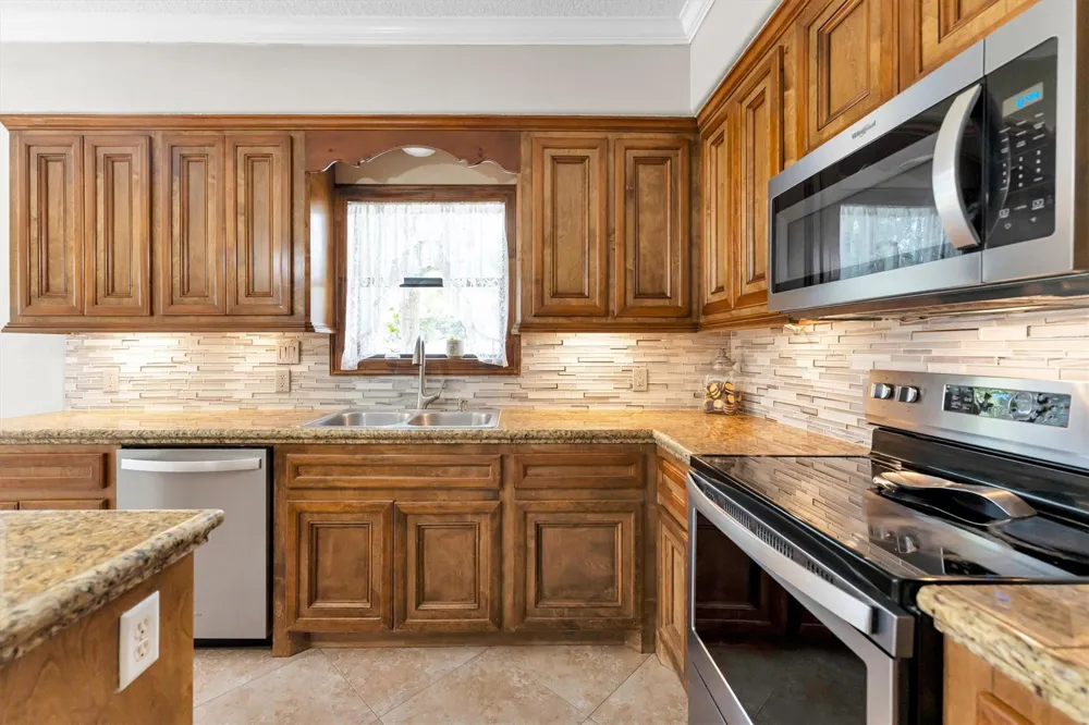 318 Shawnee Drive Conroe, TX 77316