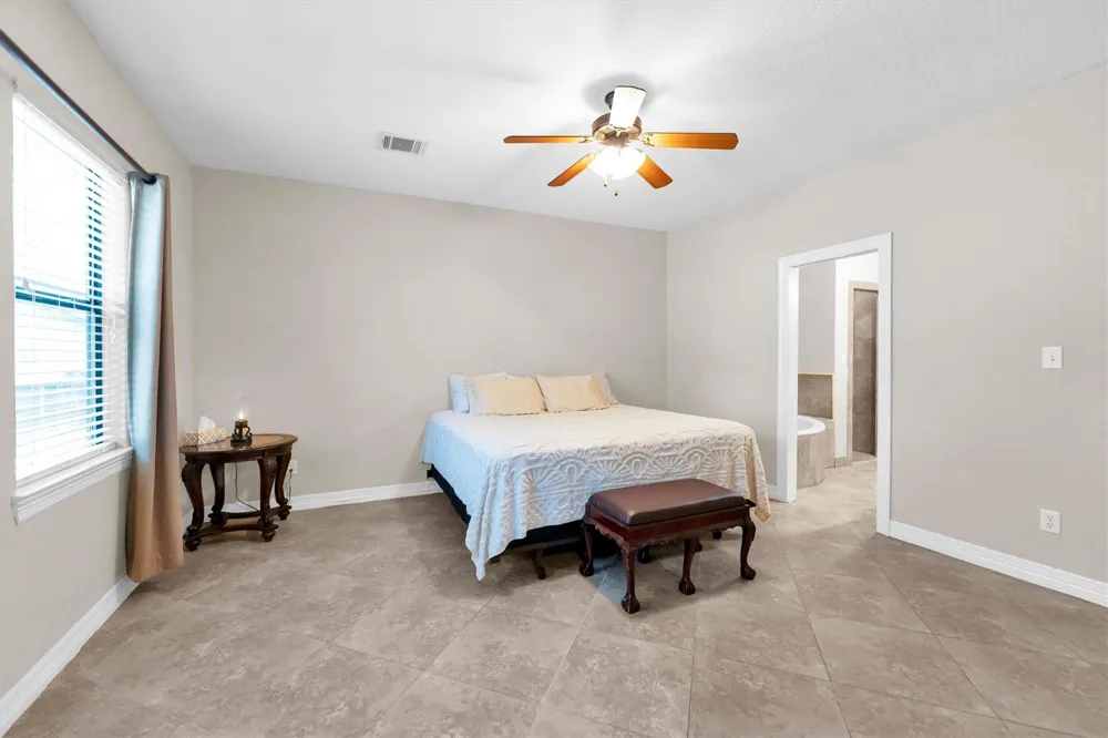 318 Shawnee Drive Conroe, TX 77316