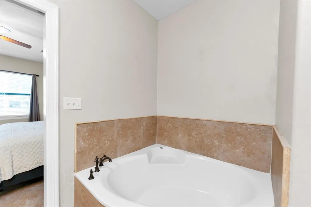 318 Shawnee Drive Conroe, TX 77316