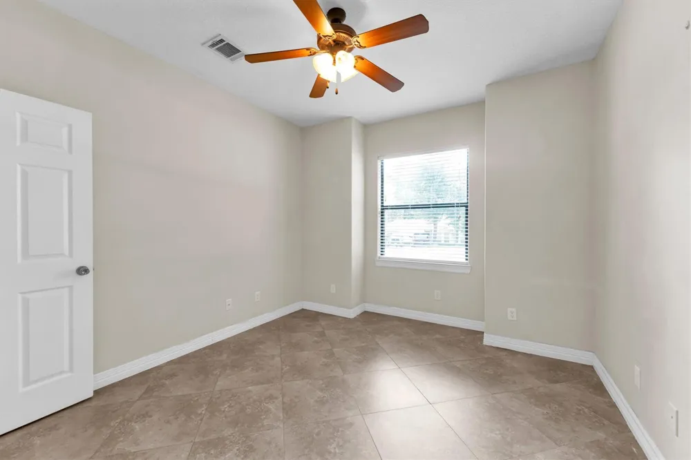 318 Shawnee Drive Conroe, TX 77316