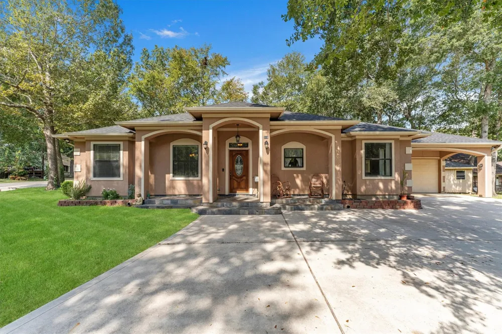 318 Shawnee Drive Conroe, TX 77316