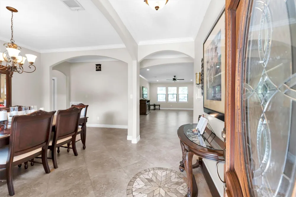 318 Shawnee Drive Conroe, TX 77316