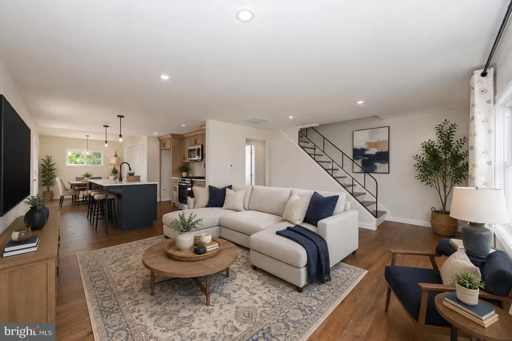 340 COLLINS LANE Maple Shade, NJ 08052