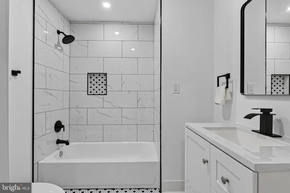 758 MELVILLE AVENUE Baltimore, MD 21218