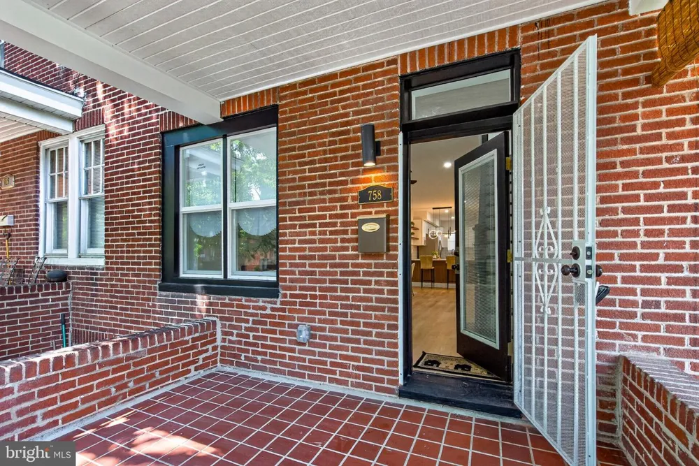 758 MELVILLE AVENUE Baltimore, MD 21218