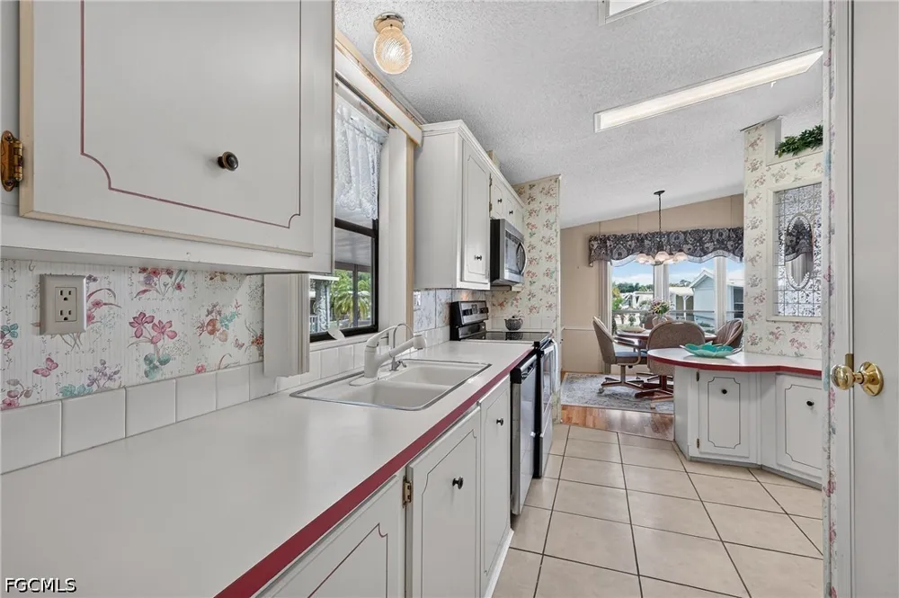Shrub Lane S North Fort Myers, FL 33917