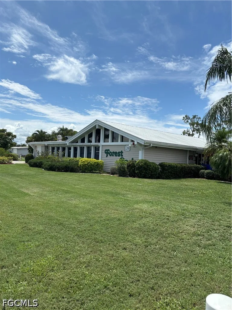 Shrub Lane S North Fort Myers, FL 33917