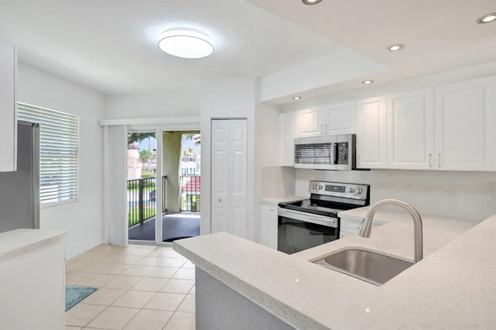 110 BELMONT LANE #110 North Lauderdale, FL 33068
