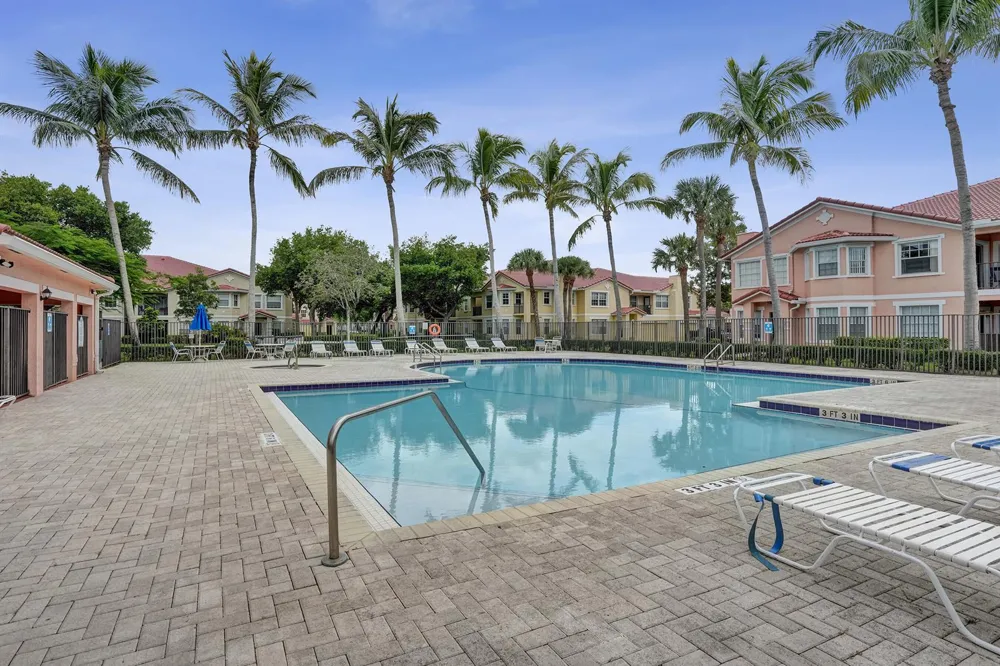 110 BELMONT LANE #110 North Lauderdale, FL 33068